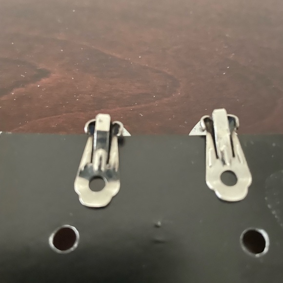 2 pair of Swarovski vintage crystal earrings - Picture 7 of 7